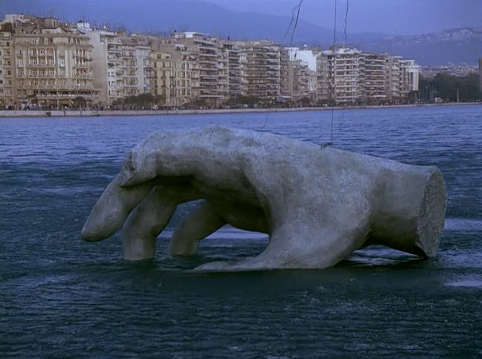 巨像bot tweet media