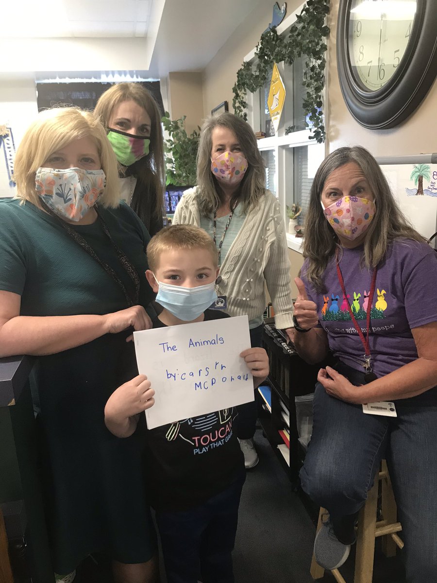 Carson showing GRIT today reading a book he wrote to a special audience! #TheStingrayWay <a href="/SouthwoodTina/">PrincipalTina</a>