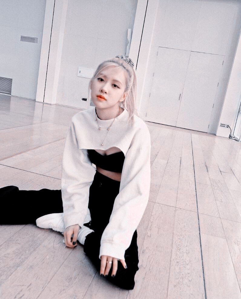 myyoonrose's tweet photo. #yoonrose #sugarose https://t.co/5bb4TACr26