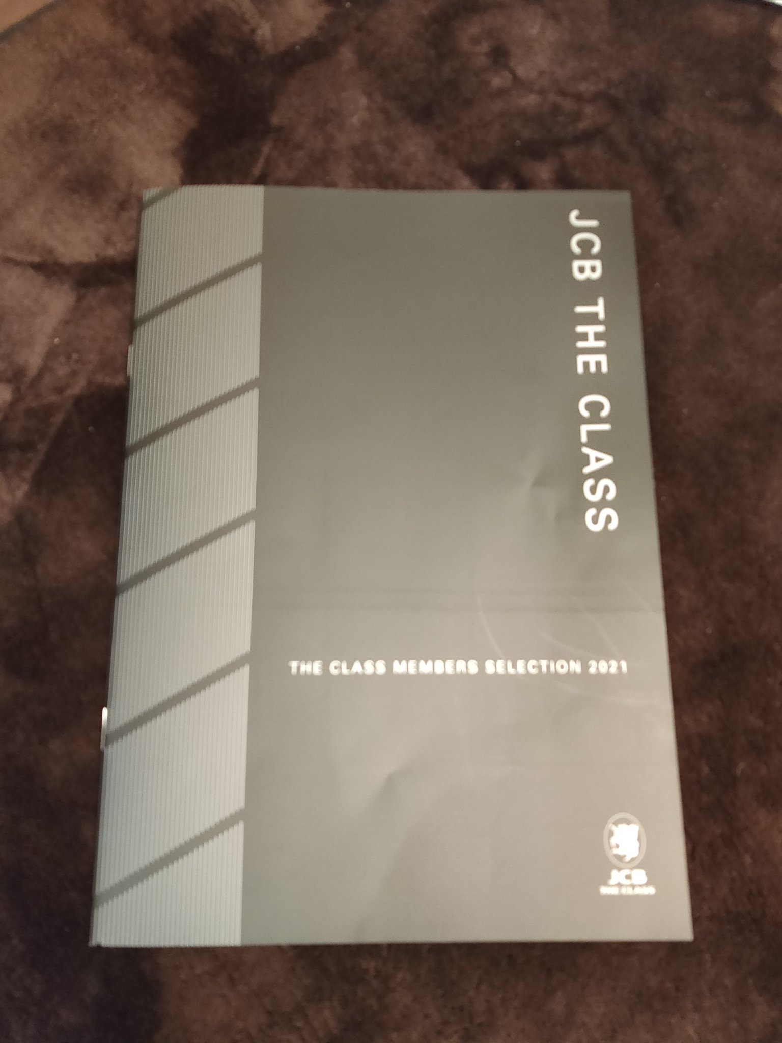 エンとら ポイント マイル旅行 Jcb ザ クラス メンバーズセレクション 21年のカタログ届きました 昨年はバルミューダのオーブンがありましたが 今年はギフト内には見当たらず 狙ってたので少し残念です ディズニーかusjのチケットにしようかな