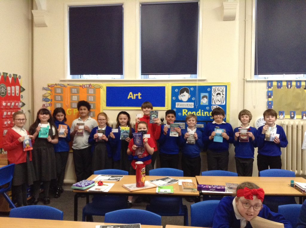 latimerprimary's tweet image. A huge well done to these children in #ClassER who have already finished their book since returning back to school and have received their first 'Starbooks' loyalty card sticker 🌟📚 Keep it up bookworms! #LatimerReading #ERStarbooksChallenge