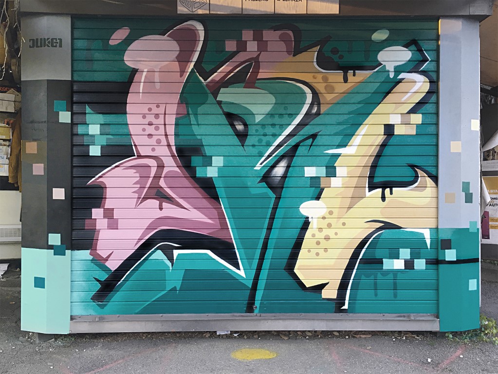 portalegio's tweet photo. #StreetArtFirenze! Ecco le foto dell'intervento artistico, incentrato sulle lettere dell'alfabeto, realizzato dal writer #Duke1 sull'edicola di viale Righi.
Le foto delle opere di Street Art sulle edicole di Firenze sono online:
https://t.co/3pzXnEmCu6 https://t.co/BWBjbEghtx