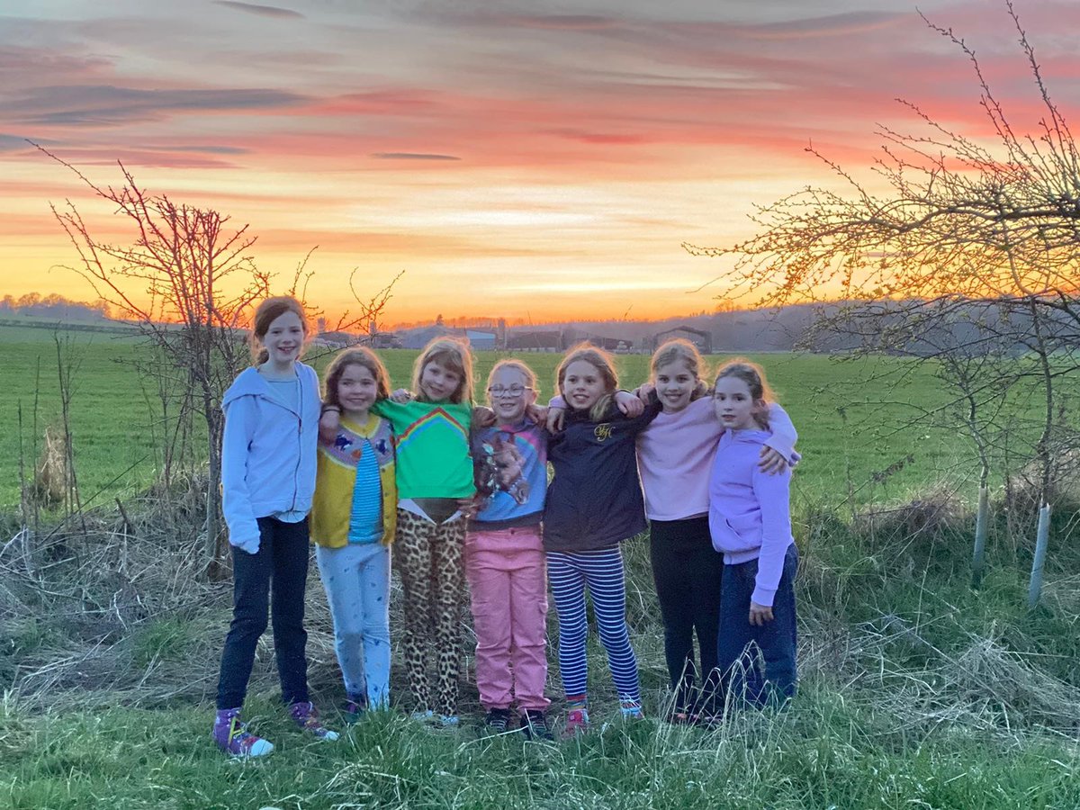 TerringtonHall's tweet photo. Where childhood memories are made! Year 4 boarders last night chasing sunsets! #wherememoriesaremade #terringtonhall @BSAboarding #northyorkshireprepschool #terringtonspirit #expandinghorizons #friendships https://t.co/qVlfADFg6x