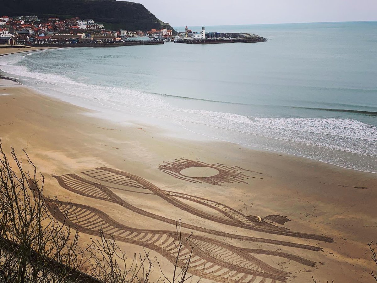 animatedobjects's tweet photo. One year on. A time for creative reflection and reinvention. Here’s an experimental sketch we’d both like to share with you. #reflection #staysafe #bekind #PositiveVibes #sandart #scarborough https://t.co/0k2kbOGUJP