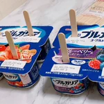 お好みのヨーグルトにアイスの棒を指して、冷凍庫に入れておくだけで・・・!