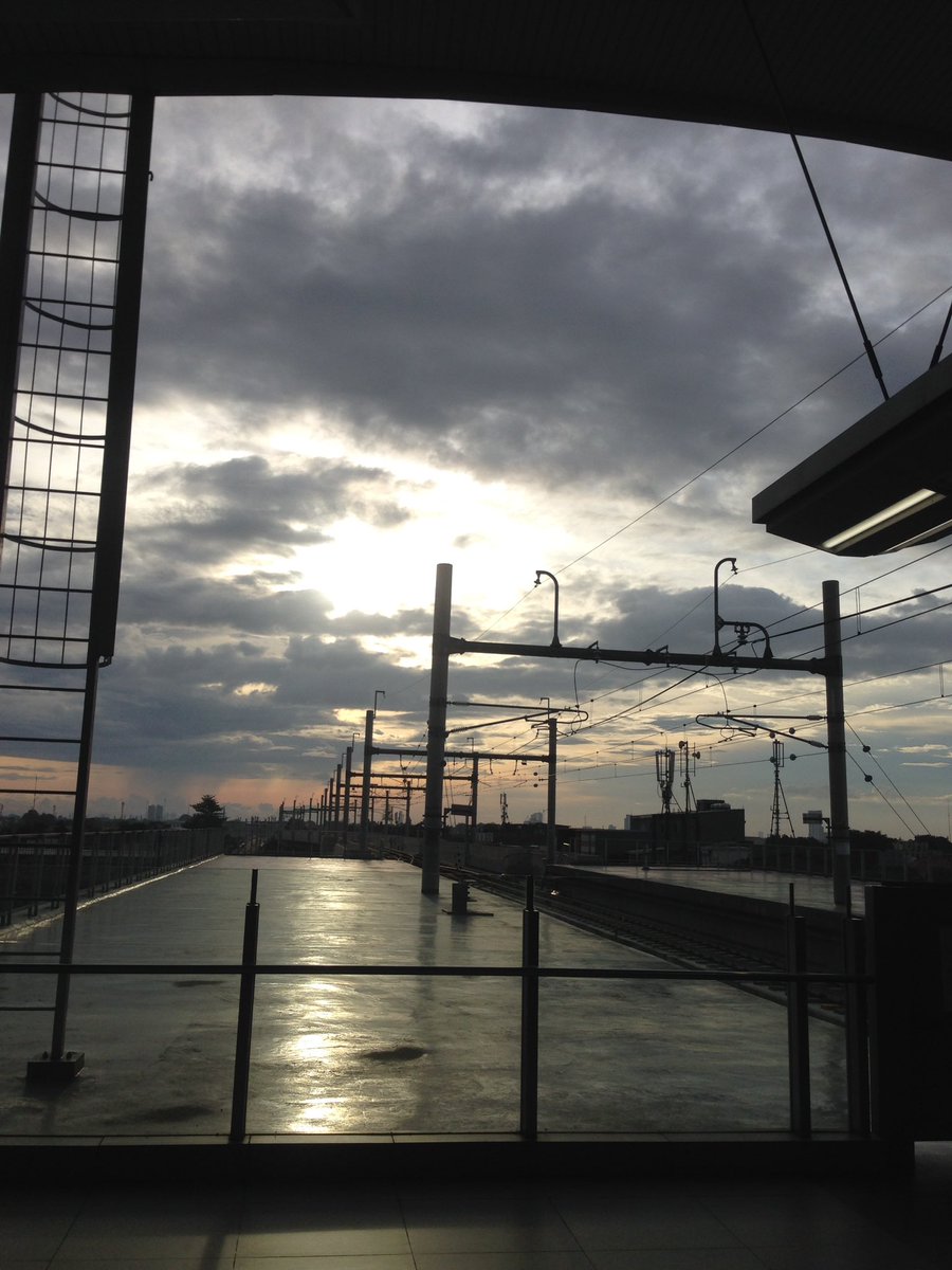 alfanowi's tweet image. Enjoying the sunset from here
#randomplaces