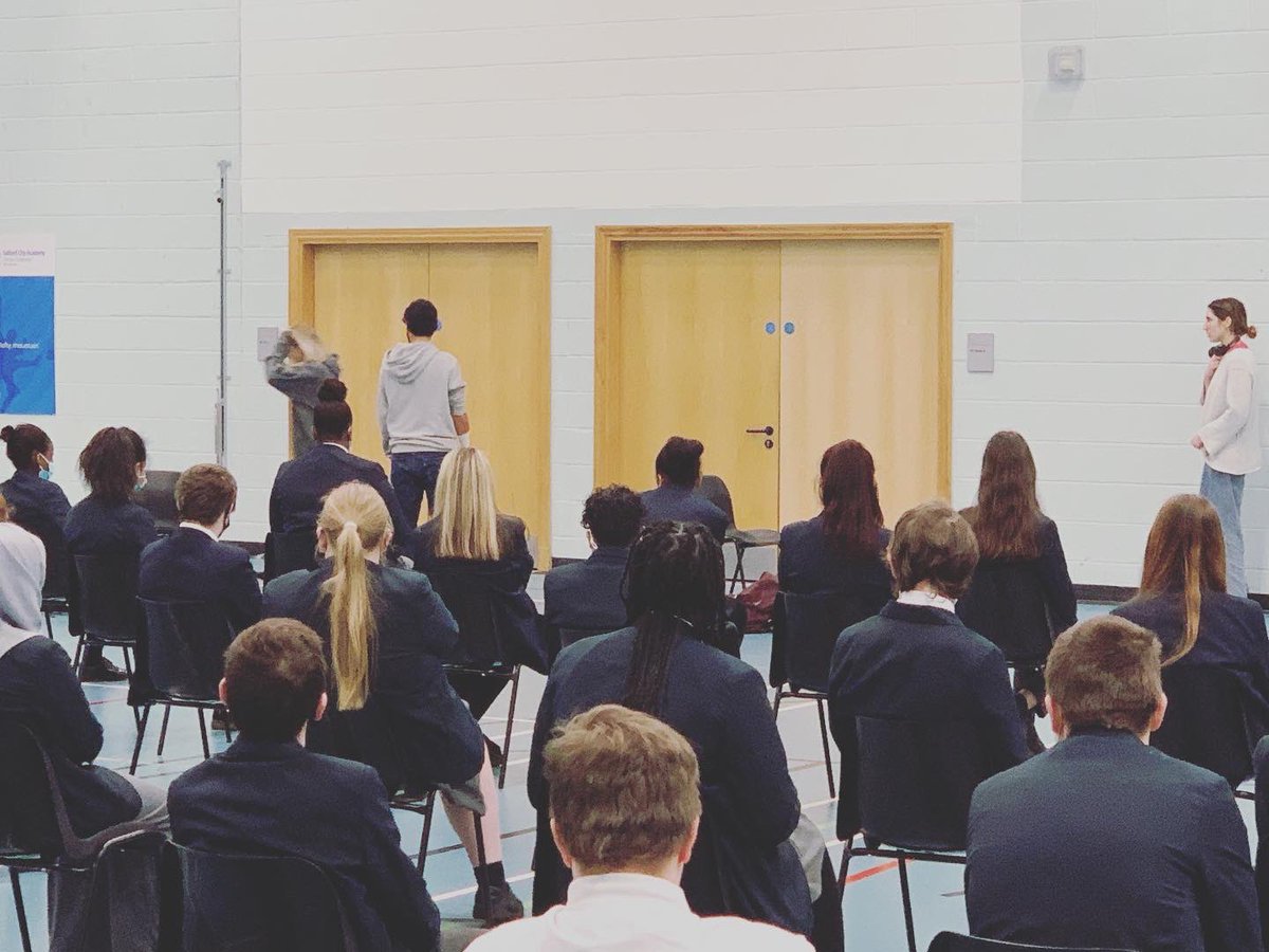 SCA_Community's tweet photo. Today Year 9 are taking part in a Mental Health workshop, exploring the effects of COVID, social media, and a vast array of things that can affect young people’s lives while growing up in 2021. 
💛
Thanks to Odd Arts Group for coming in. @oddartsuk 💛 #educationwithcharacter https://t.co/4NuKL1FHp9