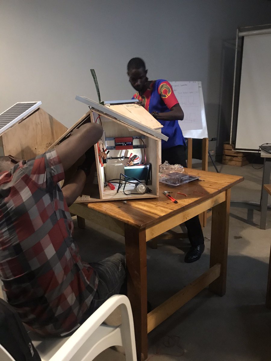 Circular_DH's tweet photo. Imagine a Uganda dependent on solar & thermal power, free from the toxic pollutants in the environment😲 Meet our creatives #solarpipo an energy company whose initiative is to spread solar knowledge through training programs like #VetforAfrica @DesignHubKla & venture! https://t.co/JVPG6EIkjD