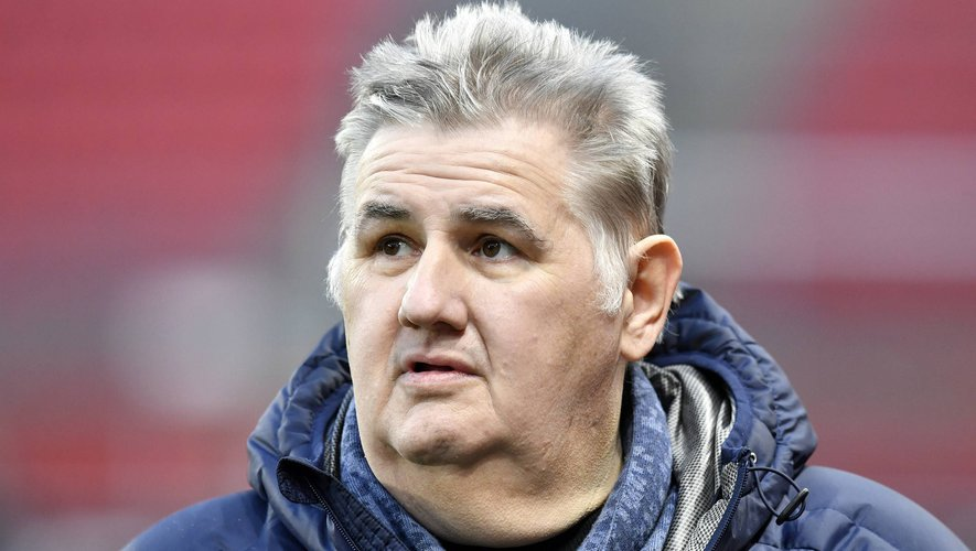 Attaqué de toutes parts depuis la diffusion de #JeNeSuisPasUneSalope, Pierre Ménès rappelle qu’il a lui aussi subi une agression le soir de la fameuse affaire de la jupe : "Marie Portolano m’a giflé, elle m'a fait super mal, et personne ne dit rien..." 
> bit.ly/2NGZLg6