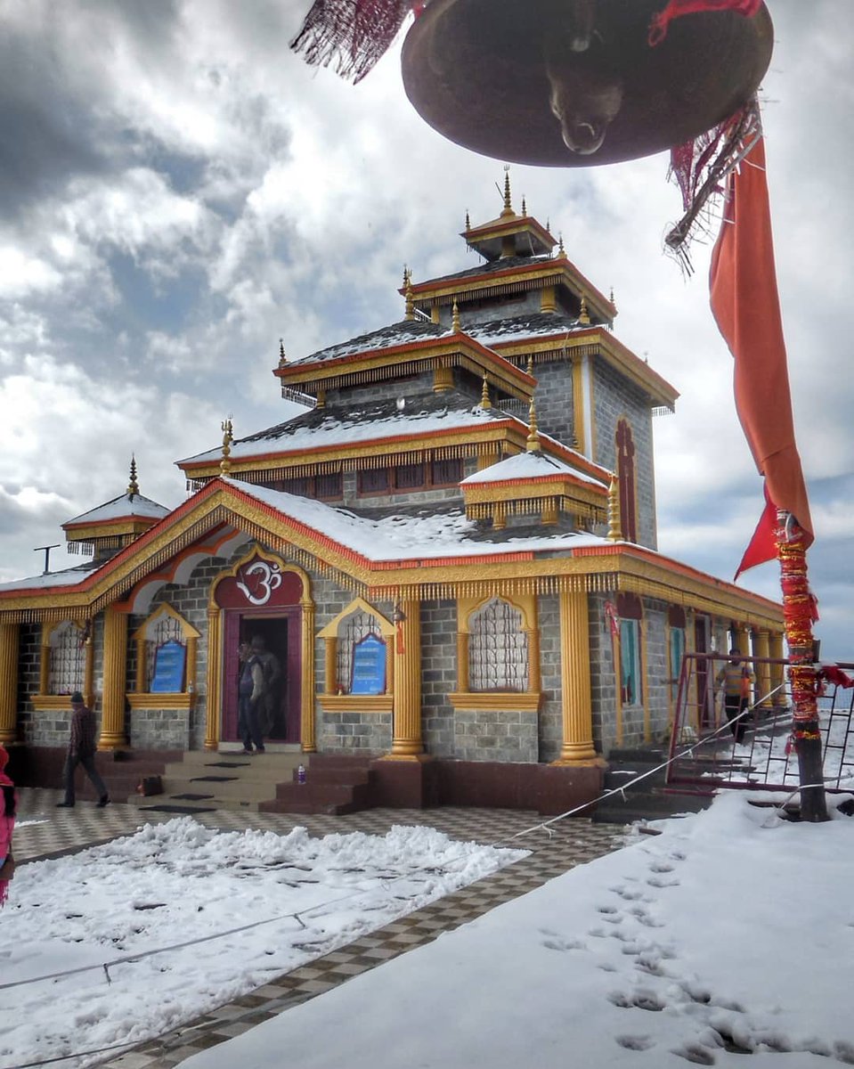 imssanger's tweet photo. Surkanda Devi is a Hindu temple near Kanatal, Uttarakhand, India. 🙏🚩🚩❤️

📸- Nikhil Rawat
Via - insta https://t.co/my3OHG8w4w