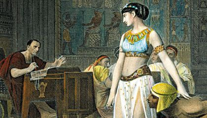 Today in 47 BCE, the legendary Cleopatra VII Thea Philopator, aided by her Roman lover Julius Caesar and his Legions, is reinstated as co-ruler of Egypt. Just a year before she was forced to flee Egypt for Syria, where she raised an army and returned to face her brother. (Thread)