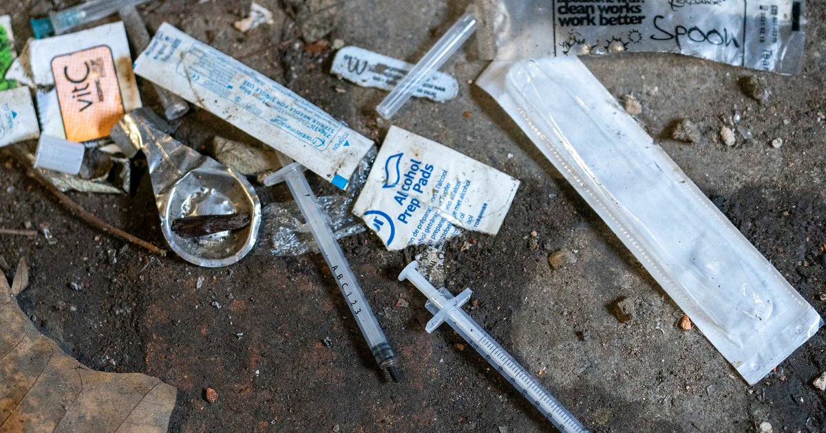 Criminology Professor David Best of <a href="/DerbyUni/">University of Derby</a> talks to <a href="/AJEnglish/">Al Jazeera English</a> about how local authority budget cuts have impacted drug treatment programmes: ow.ly/iYsP50E60Fg <a href="/davidwbest12/">David Best</a>