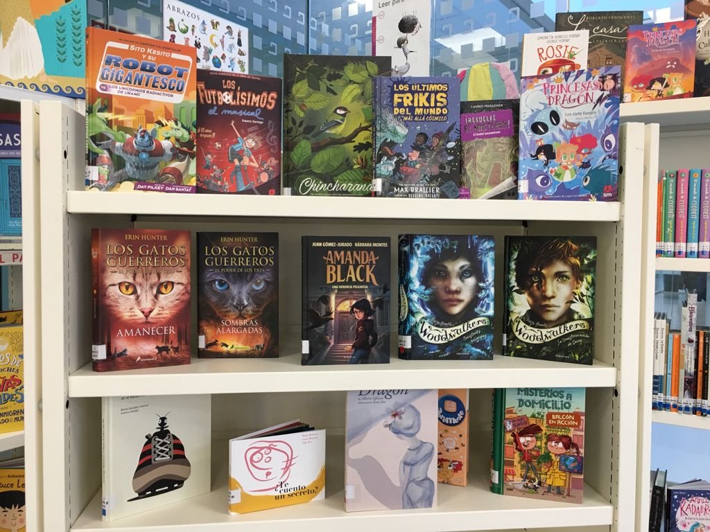 Novedades para todos en la Biblioteca Cazoña.
😊📕📗📘📚📖 #Santander #biblioteca