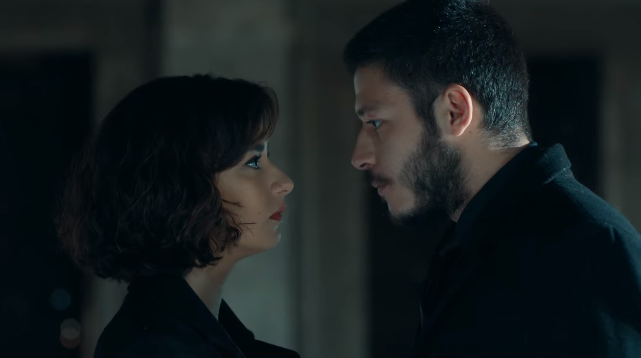 linab14's tweet photo. “ama ben kendimden eminim, bunu da böyle bil”
#CelKar | #4x29 https://t.co/siQss9EgO8