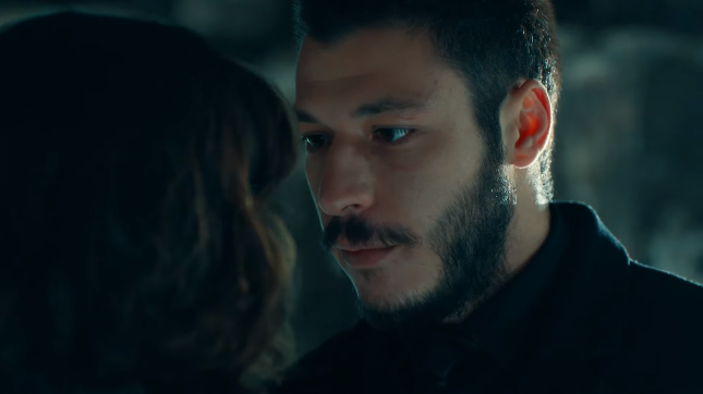 linab14's tweet photo. “ama ben kendimden eminim, bunu da böyle bil”
#CelKar | #4x29 https://t.co/siQss9EgO8