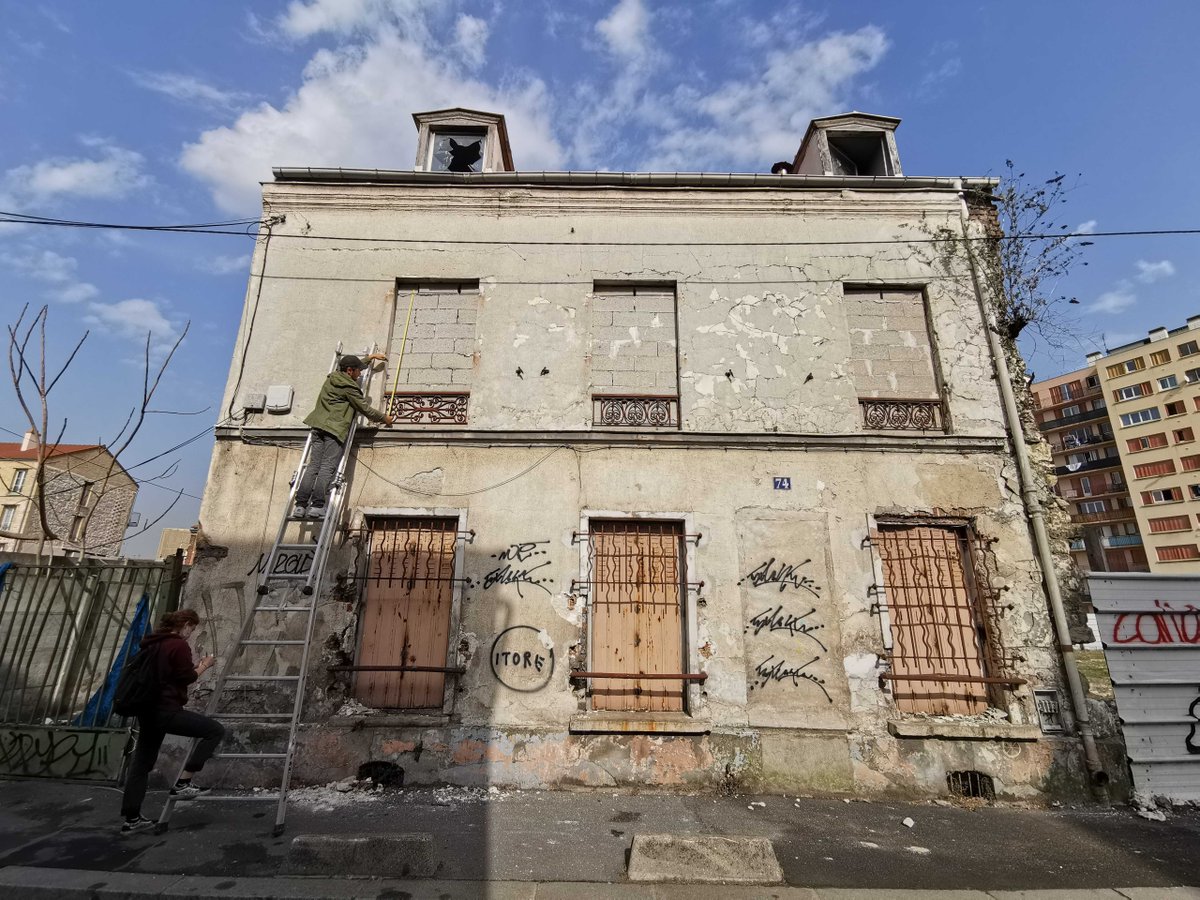 OTIPlaineCo's tweet photo. "Fenêtre sur Rue" est nominé pour le Prix "Habiter mieux, bien vivre ensemble" de @FondationFACE. La 2ème édition du parcours d'art urbain arrive bientôt à Aubervilliers ! Projet de #LEcluse, #LeMur93, @TourismPlaineCo et la ville d' @aubervilliers93. 
👉 https://t.co/dyoYHZy3WY https://t.co/hOuT0RyTST