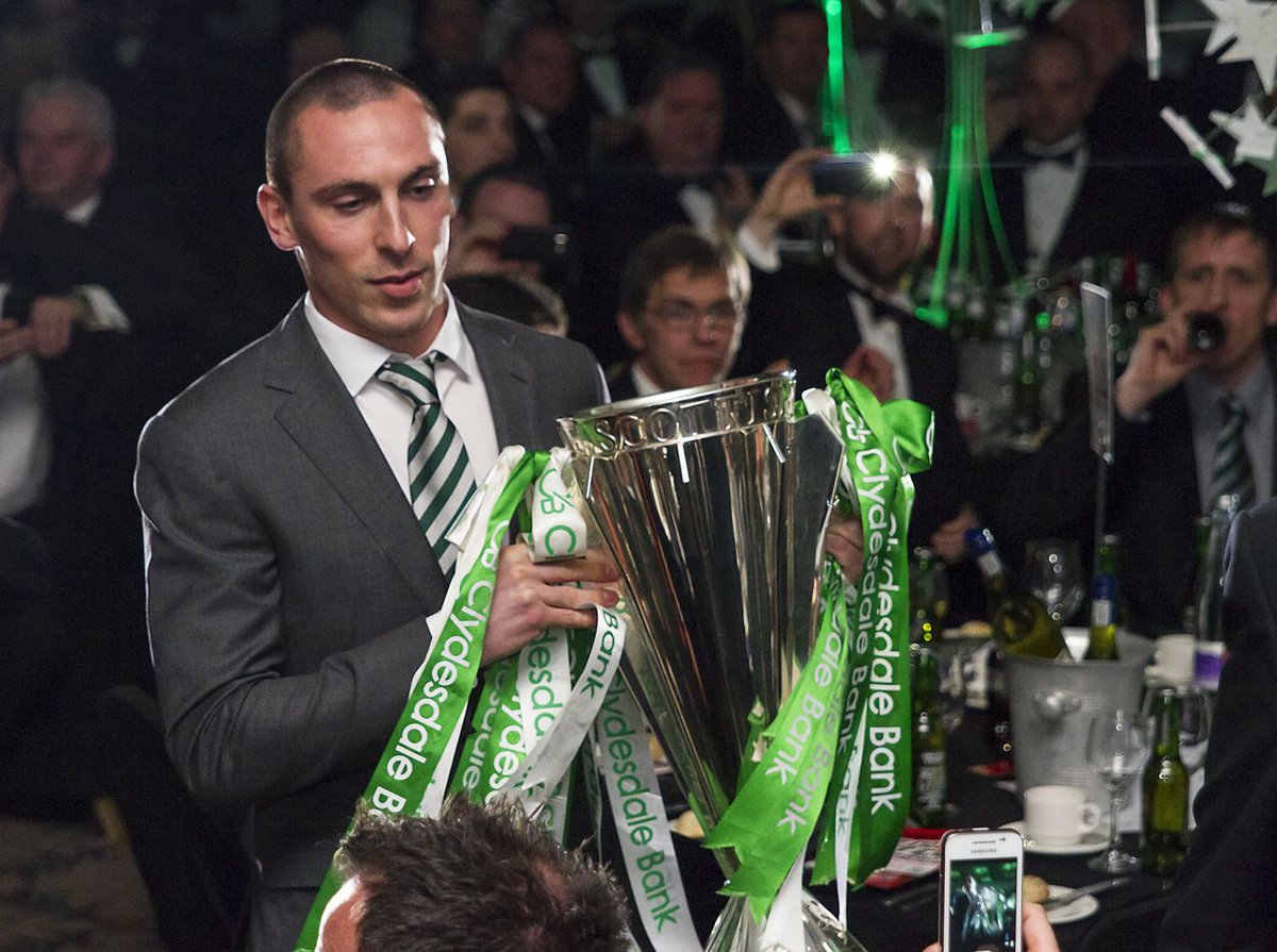 Celtic1967_com's tweet image. Major domestic trophies won in the 21st century:

🏴󠁧󠁢󠁳󠁣󠁴󠁿 33 - Celtic
💚 23 - Scott Brown at Celtic
🇫🇷 22 - PSG
🇮🇹 17 - Juventus
🇪🇸 16 - Barcelona
🏴󠁧󠁢󠁥󠁮󠁧󠁿 13 - Man Utd
🇳🇱 12 - Ajax
🏴󠁧󠁢󠁥󠁮󠁧󠁿 11 - Man City
🇪🇸 9 - Real Madrid
🏴󠁧󠁢󠁥󠁮󠁧󠁿 8 - Arsenal
🏴󠁧󠁢󠁥󠁮󠁧󠁿 6 - Liverpool

Enough said 😎