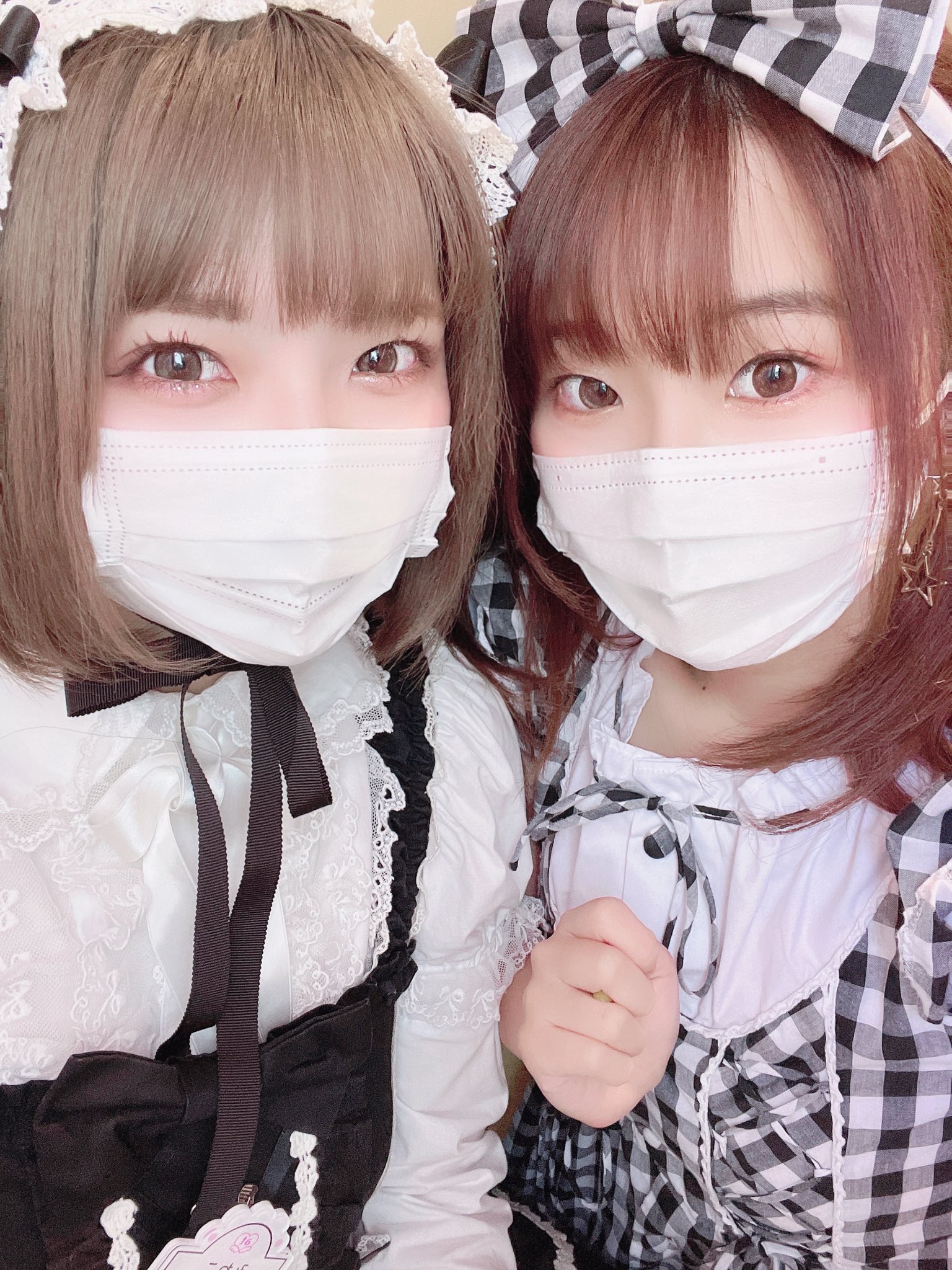 ぱなぷ 4 18 お給仕ずいぶん前に終わってます お茶会ありがとうございました ちょっと爆睡しちゃって今ツイートしてます みわこさんと写真撮ったよ 親がお金持ちの嫌な子供 みたいだったのであんま写真ない 1枚目2枚目 相変わらず前髪変