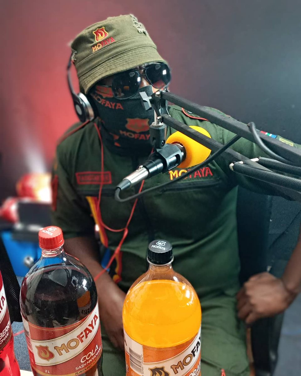 MbonoRadio's tweet image. 12 O'clock Sandwich Live Interview | #Mofaya #mbonoradio

12:00 - 14:00 Live streaming on 

mbonoradio.co.za or zeno.fm/mbono-radio/

@blaq.09
@mofaya_official
@DJSbuBreakfast
@massivmetro 
@nkgalabisolly31 
@djsbu