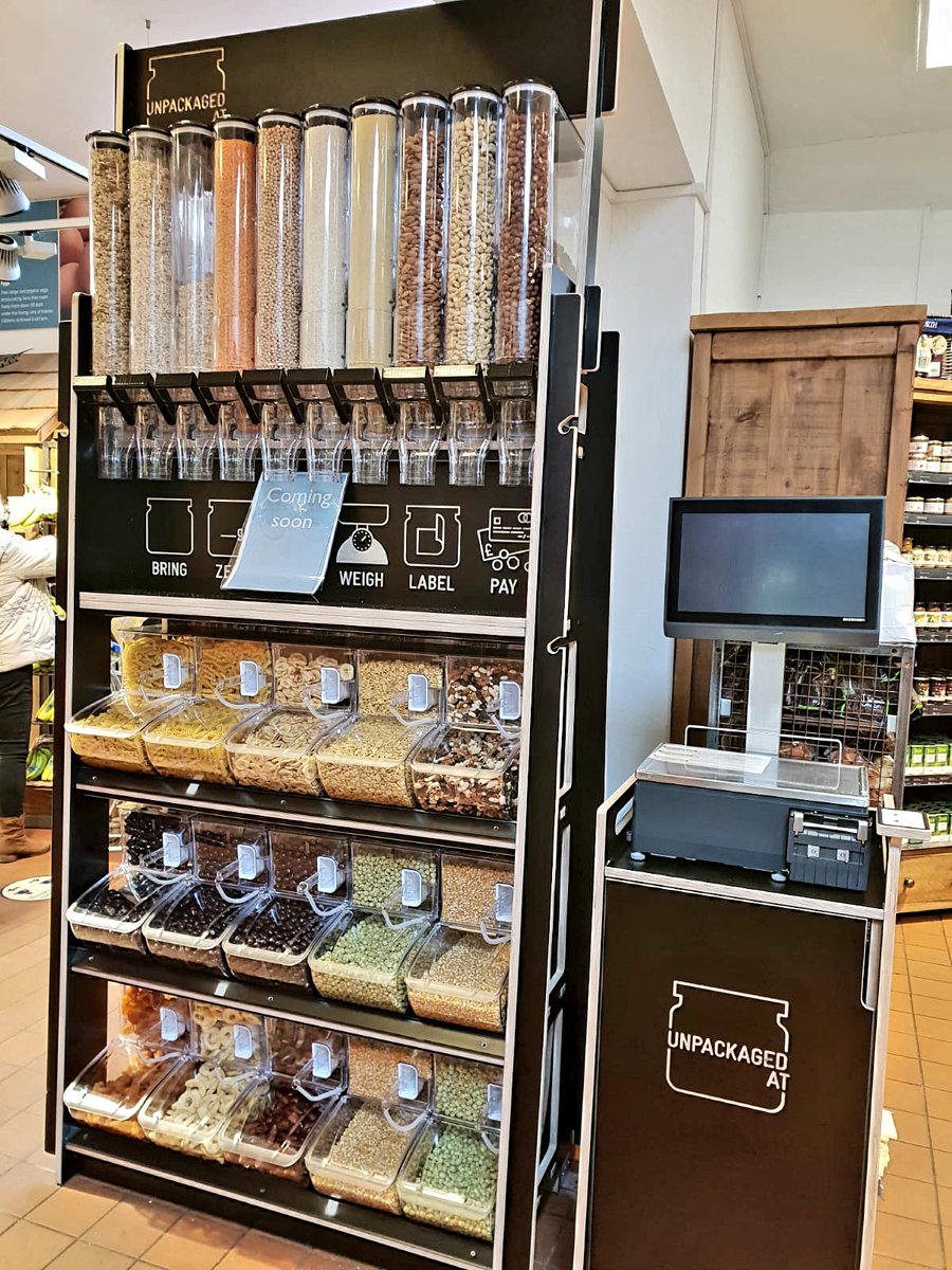 Unpackaged's tweet photo. Another day and another exciting #UnpackagedAT installation as we say at @Unpackaged HQ! Today we are at the very lovely @ChatsworthHouse and it's looking fantastic filled with @cotswoldfayre goodness ♥️ https://t.co/P4SNWrGpCN