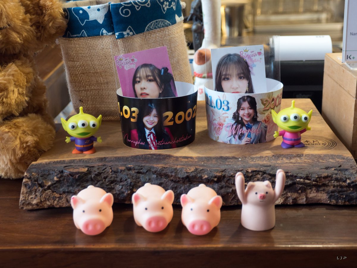 LudjaPooPAe's tweet photo. Happy Birthday Mewnich @ Case Study Café Part11
🥳🎉🎂🎊 #MewnichBNK48 #19thbirthdayMNPrincess https://t.co/8N3ljSFxn0