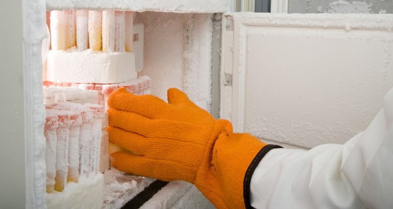 Actemium's tweet photo. From production to transport and storage, cold chain management is an absolute priority for drug and #vaccine manufacturers. Discover how Actemium is applying its solutions: https://t.co/ygntT871Je #TheAgilityEffect #ColdChain #pharmaceutical @ActemiumBE https://t.co/irq6P94IhP