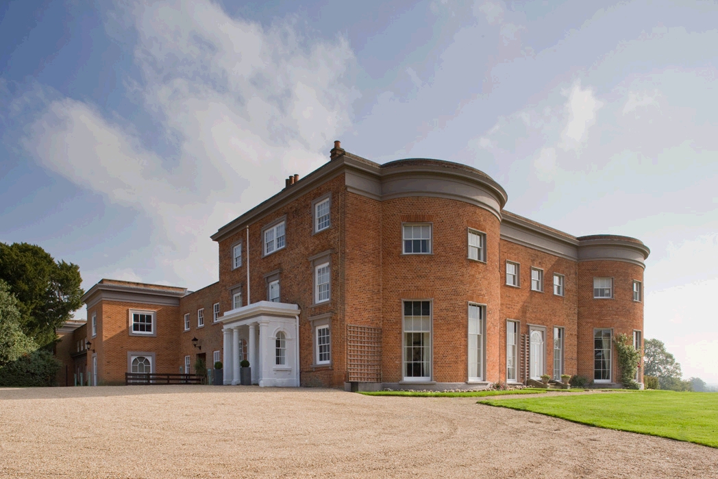 Say "I do" at Highfield Park 💕

Set in 35 acres of Hampshire countryside, this beautiful mansion is the perfect backdrop for your wedding.

ow.ly/AFfD50E61u4

<a href="/HighfieldParkH/">Highfield Park</a> 

#wedding #weddingvenue #hampshirewedding #luxuryweddingvenue #2021wedding #2022wedding