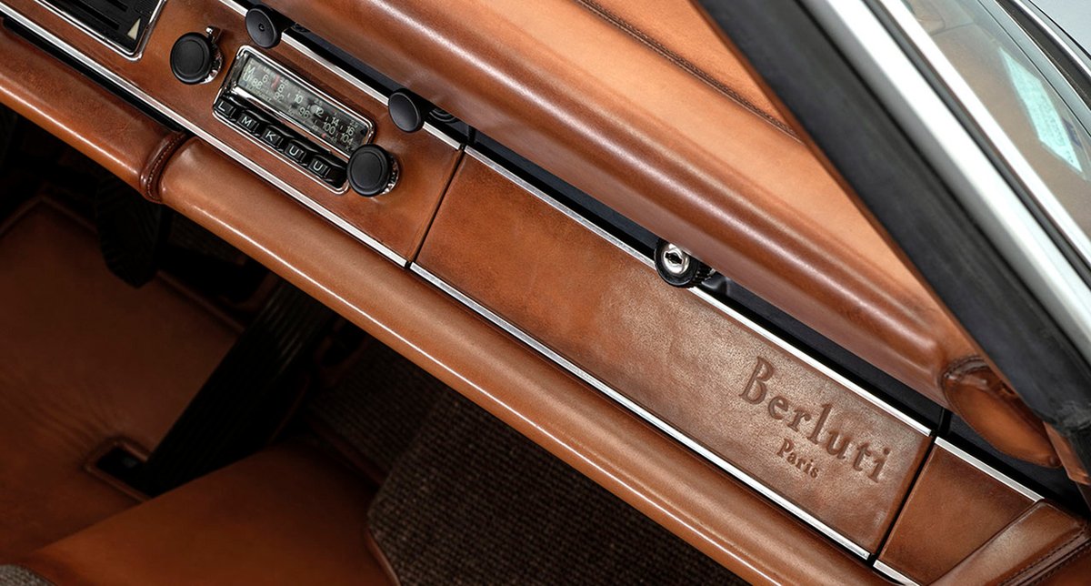 aut0mob's tweet image. #TargaTuesday
The leather interior of this 1964 #Porsche #911S 2.4 #Targa appears to have acquired some 65 years of beguiling patina, but it was in fact recently crafted by the luxury French menswear brand #Berluti

📷Berluti