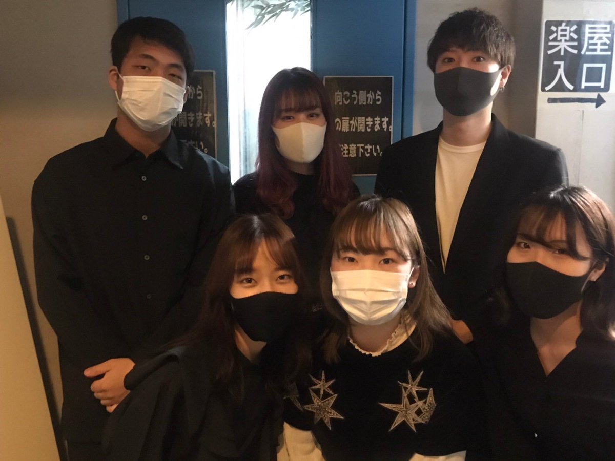 hamo_No202's tweet photo. 202号室です🚪

「おとのわ＊151」
学生最後のライブ出演して参りました🌃

この情勢の中ライブを運営してくれた
スタッフ関係者の方々
本当にありがとうございました🙇‍♂️

学生でのライブは最後でしたが
また機会を見つけて色々なライブに
出演しようと思います🎤

ありがとうございました！

#おとのわ https://t.co/WRoCLfSJwv