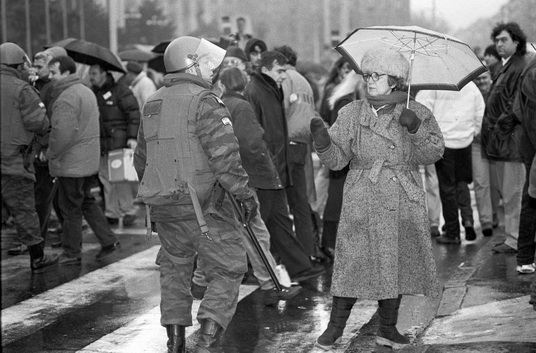 SEEcult's tweet photo. Retrospektiva Goranke Matić u @msub_mocab https://t.co/sRTdLPzelN #fotografija #80te #90te #iskustvouguzvi https://t.co/7xyJi48AyF