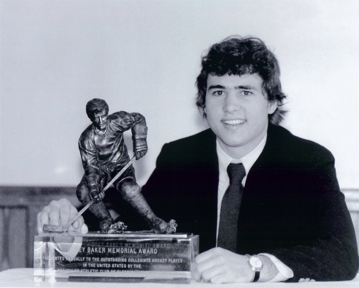 VintageMNHockey's tweet photo. 40 years ago today in 1981, University of Minnesota Center, &amp; Roseau, MN native - Neal Broten was named the winner of the 1st ever @HobeyBakerAward [Neal was presented as Inaugural award recipient a week later following his first NHL game/goal on April 1, 1981 at banquet dinner] https://t.co/xsD7Ec9Km2