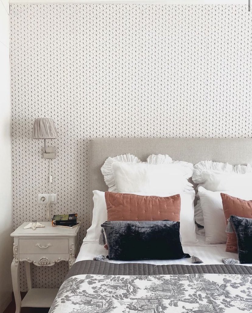 Os dais cuenta que con cambiar para cada huésped los cojines ya parece que estamos en una casa diferente ? 
Esa es mi intención, que cuando os animáis a repetir encontréis siempre novedades!