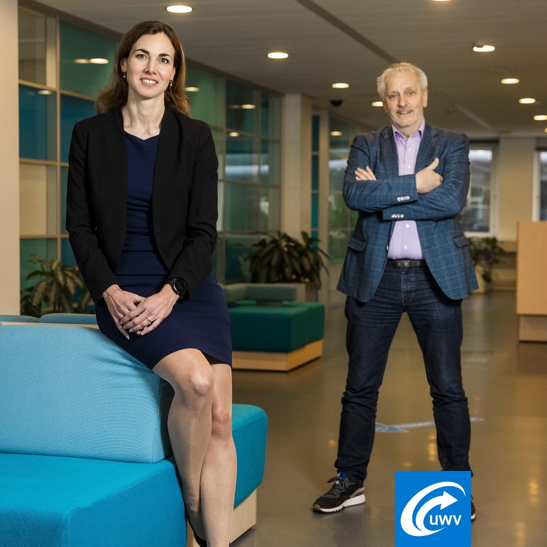 (1/3) 'Met regionale mobiliteitsteams willen we iemand – vóórdat hij of zij in de werkloosheid belandt – ondersteunen om naar nieuw werk te gaan', zeggen Judith Duveen (directeur Werk gemeente Amsterdam) en Tof Thissen (directeur WERKbedrijf UWV) in UWV Magazine.