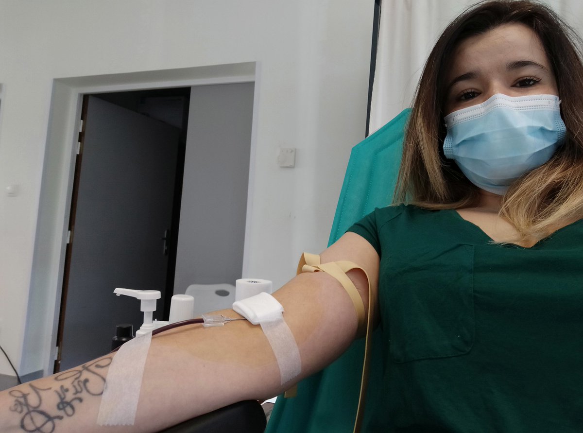 SDIS_18's tweet image. #LT les #pompiers18 se mobilisent pour l @EFS_dondesang 💉

#ConseilDePompier : Donner son sang c'est sauver des vies 😉

#donneur #sauveteur