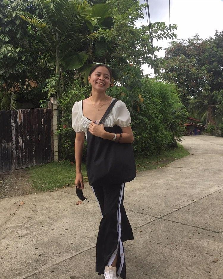 totesbygwyn's tweet photo. Slaying like a beauty queen✨
-- Beautiful inside and out, @nclechang! 🤍

#totesph #totes #totebag #totebagph #totebagstyle https://t.co/XLAbtuvvDJ