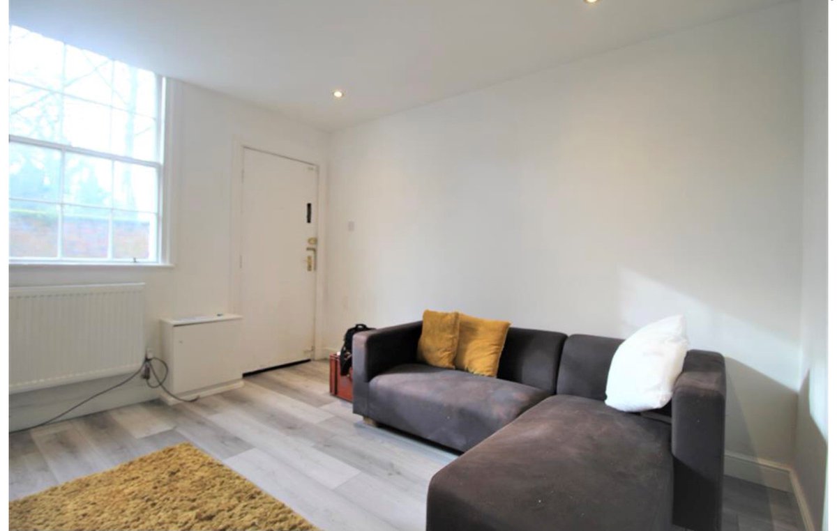 Hunters_M22's tweet photo. Hunters are proud to present this outstanding 2 bedroom white cottage parallel to Fletcher Moss Park, not overlooked, discreet, lots a wooden character, rural views to the park and minutes away to Didsbury Village.

Viewing highly recommended and all offers welcome!!!! https://t.co/SLg19574rR