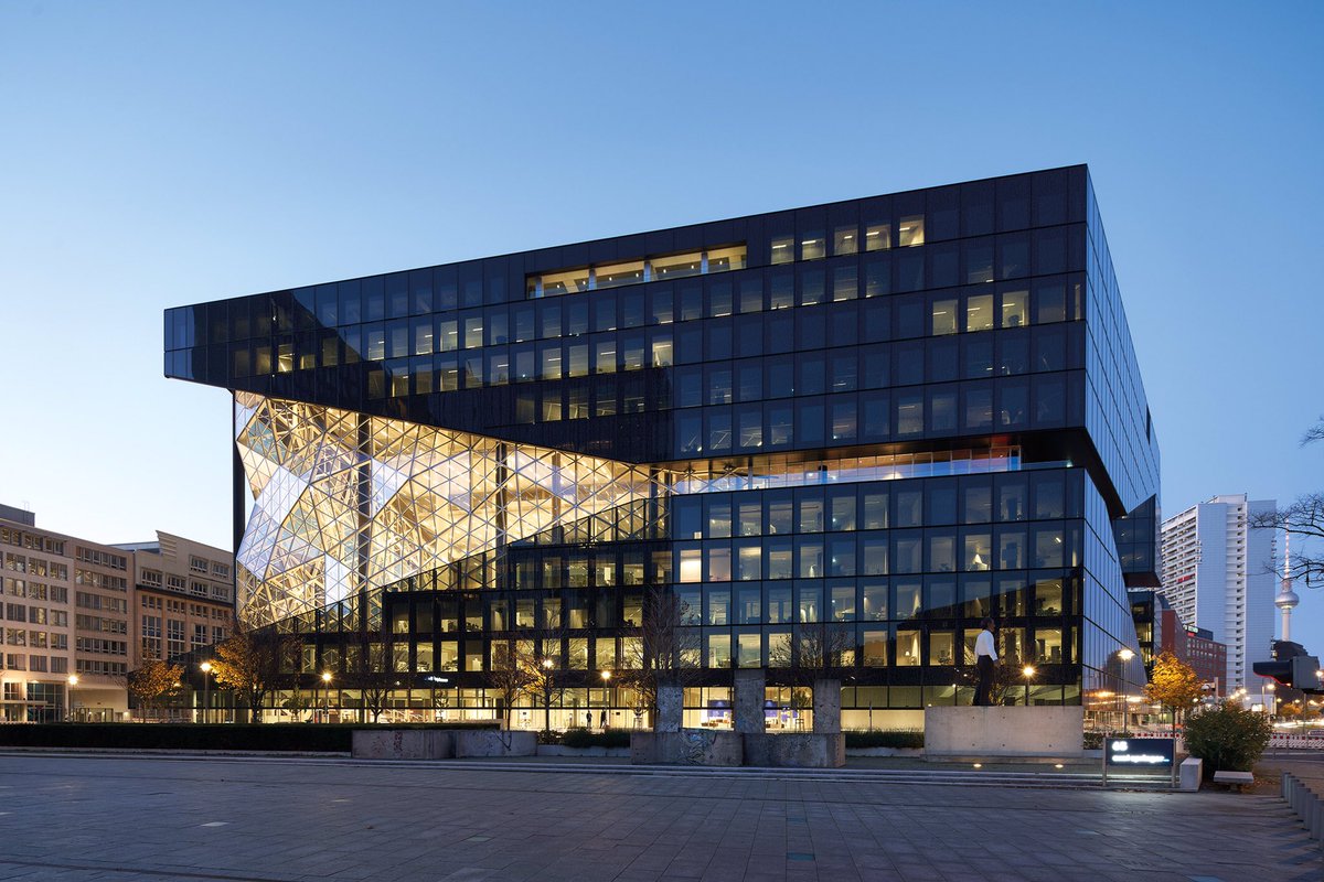 SEIFERTpr's tweet photo. Referenzen wie der Axel-Springer-Neubau von Rem Koolhaas sind echte Highlights in unserer Berichterstattung, machen Spaß und garantieren tolle Veröffentlichungen. Dieses Mal für unseren Kunden Regiolux GmbH. 🤩
.
#Referenzen #Veröffentlichung #SeifertPR
Foto 2-4 Nils Koenning https://t.co/LOpGCVv6ZF
