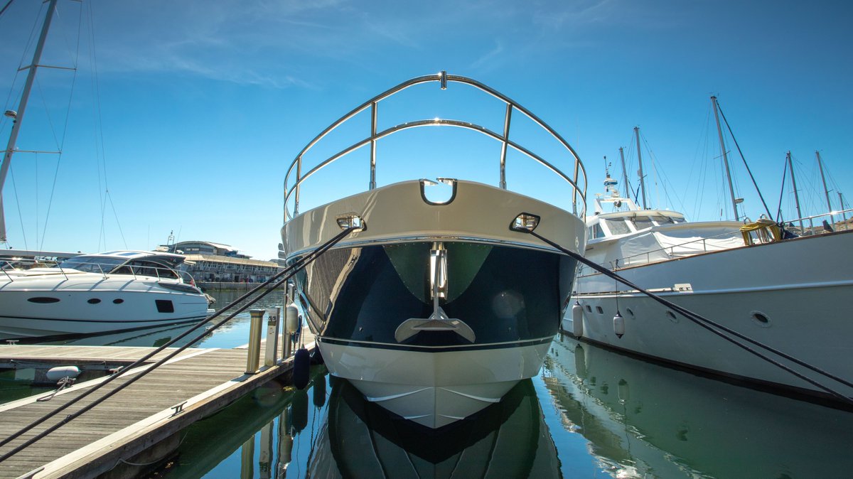 Sutton Harbour Marina tweet media