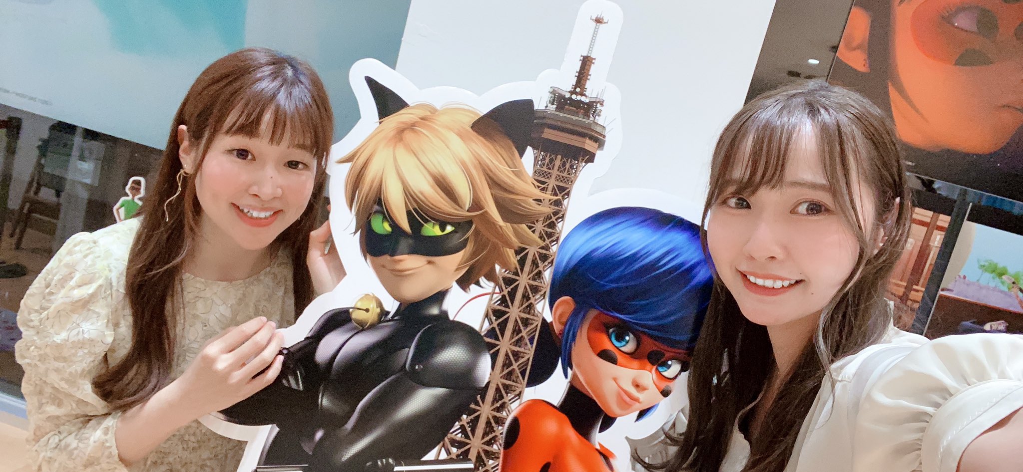 Twitter 上的 櫻庭有紗 ミラキュラスカフェ ご招待頂いて行ってきました といいつつ 実はプライベートでもがっつりオタクな格好して行ってました 3 4枚目参照 笑 最っ高にミラキュラスな空間です サインも書かせて頂いたので まだの方もリピーターさん