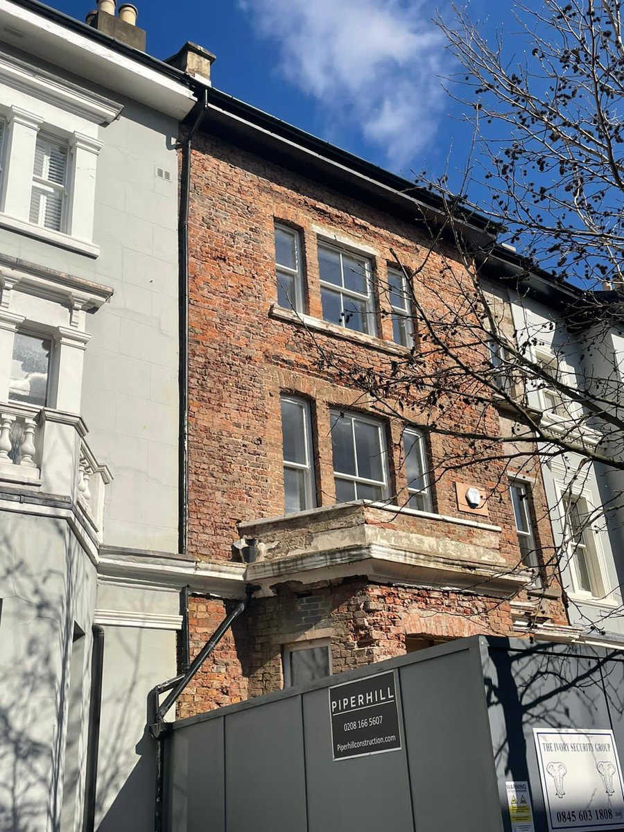 Edingtonsltd's tweet image. Have you ever wondered what a stucco house looks like in the nude? Well here it is in all its naked glory in Portland Road! #clientTour