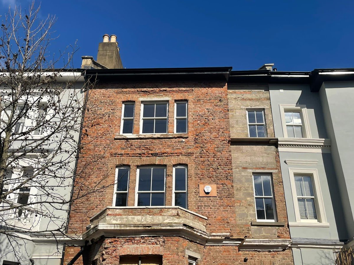 Edingtonsltd's tweet image. Have you ever wondered what a stucco house looks like in the nude? Well here it is in all its naked glory in Portland Road! #clientTour