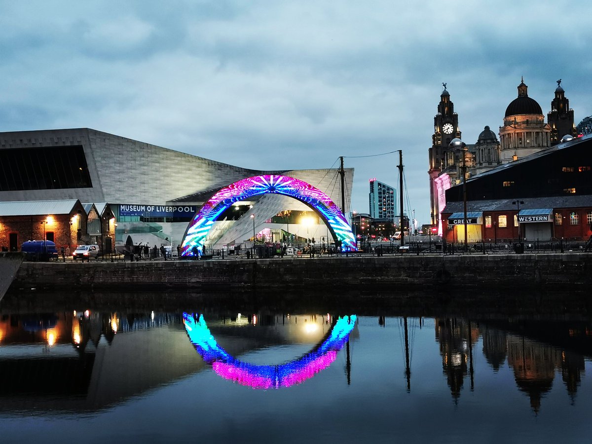 The river of light festival kicks off today at 6pm and will run until April 5. With 11 lit up installations over 2km, there's plenty of stunning art to explore over the city. Remember to be safe by keeping distance and wearing a mask. #RiverOfLight #Liverpool #whatsonliverpool