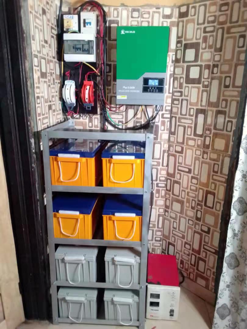 whcsolar's tweet photo. Thanks Customers feedback.💯
HVM 3.5KW and 5.5KW Hybrid Inverter Installation In House🌟
Hot Model In Africa.🔥
#whcsolar #hybridInverter #solarInverter #mpptcontroller #hybridsystem #solarsystem #solarbattery https://t.co/gcH7ru6OqA
