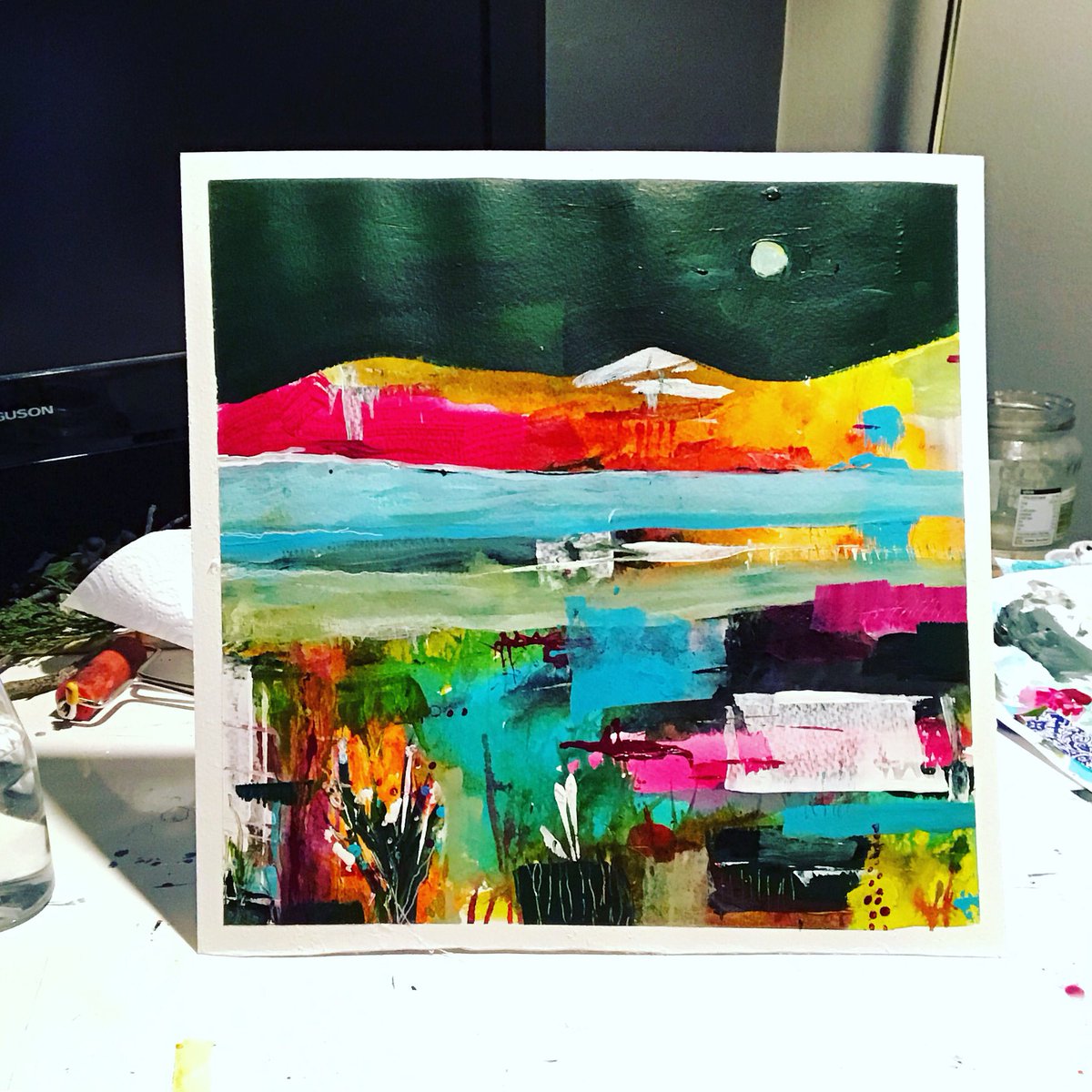 EllyKnightArt's tweet photo. I love painting at night! (Its not quite dry but had to take a photo as had so much fun with this abstracted Scottish landscape!)😊 #Art #ScottishArt #Scotland #AmPainting #ArtStudio #Painting #Abstract #Experimental #LockdownArt #AcrylicInks #MixedMedia #KnightStuff https://t.co/GOt2hzlU79