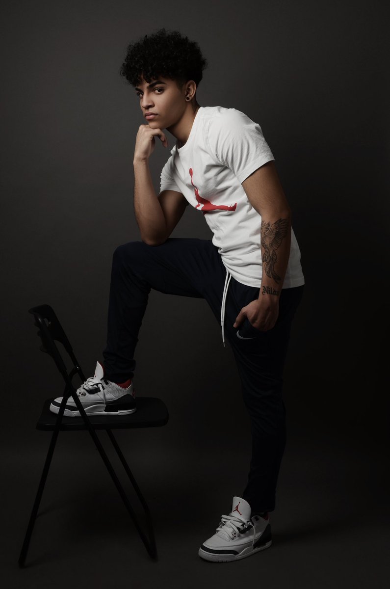 UkTalents's tweet photo. Our Model: Albandy

Instagram and Twitter: uktalents 📸 

For bookings please contact us at:
apply@uktalents.com 
bookings@uktalents.com

#highfashion #model #studio #portfolio #manmodel #malefashion #portrait #portraitphotography #uk #london #uktalents https://t.co/8hWNOzsdfL