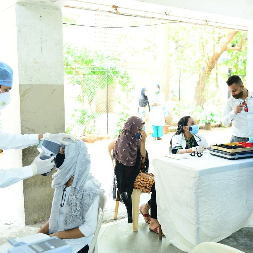 IndiaWmo's tweet photo. #eye #eyecamp #free #freecheckup #Medicalcamp #freecamp #mumbai #mumbaicamp #mahim #mudassarpatel #freemedicalcamp #wmo #servingmankind #worldmemon #community #wmocamp https://t.co/ohOJzFIYKG