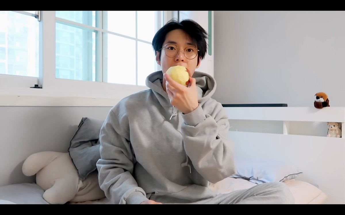 KDYMMN's tweet photo. DOYOUNG &amp; MINA VLOG  | 24 hours with girlfriend

#DOYOUNG #NCT_DOYOUNG #MINA #NCTWICE #DOMINA #โดมินะ #vlog https://t.co/7KiAEX9Jiq