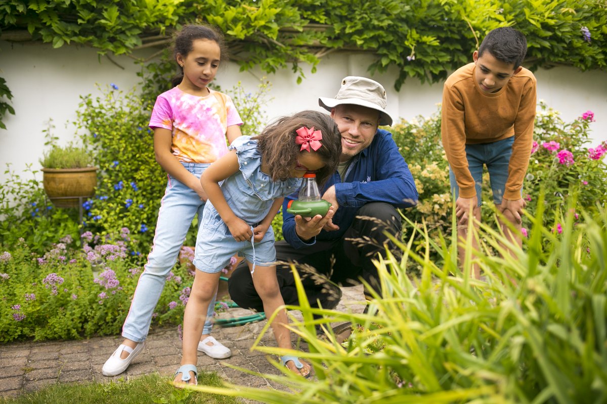 In negen Vlaamse gemeenten ontpoppen deze lente de eerste #Tuinrangers. Via ow.ly/qtZJ50E64lZ kunnen tuineigenaars in deelnemende gemeenten een gratis tuinsafari aanvragen >  ow.ly/wl7f50E64lY 

#samenvoorbiodiversiteit #trainedbyinverde #onzenatuur