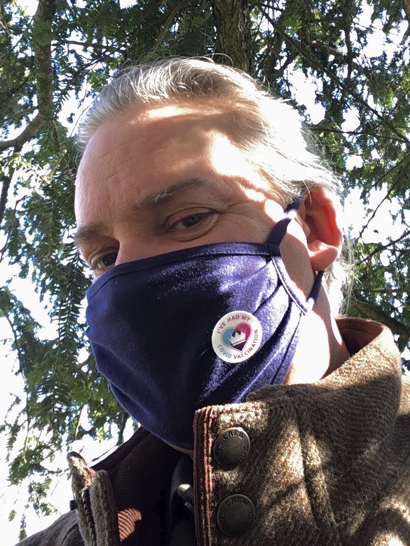 02flyballoons's tweet photo. I’ve had my COVID-19 vaccination today, big thanks to Sam and the team at the Angel Centre for the Oxford AsraZeneca jab. 😀👍 @THEJamesWhale https://t.co/4vduSMLK0A