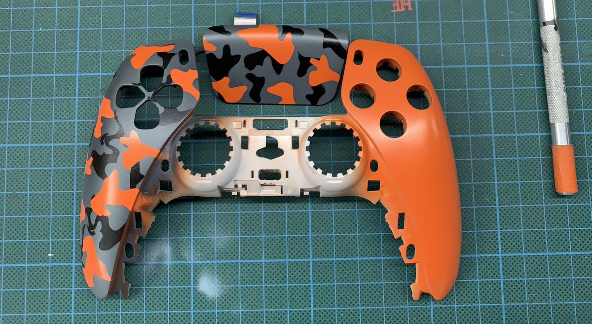 GamestylingNL's tweet photo. Building new custom controller design for my my friends over @TeamPwnage Work is not done yet but I did wanna show off the progress so far! What you guys think?? 
#bleedorange 🧡🎮 https://t.co/81mgzmezrV